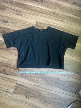HUGOOME Black Crewneck Tee - Small